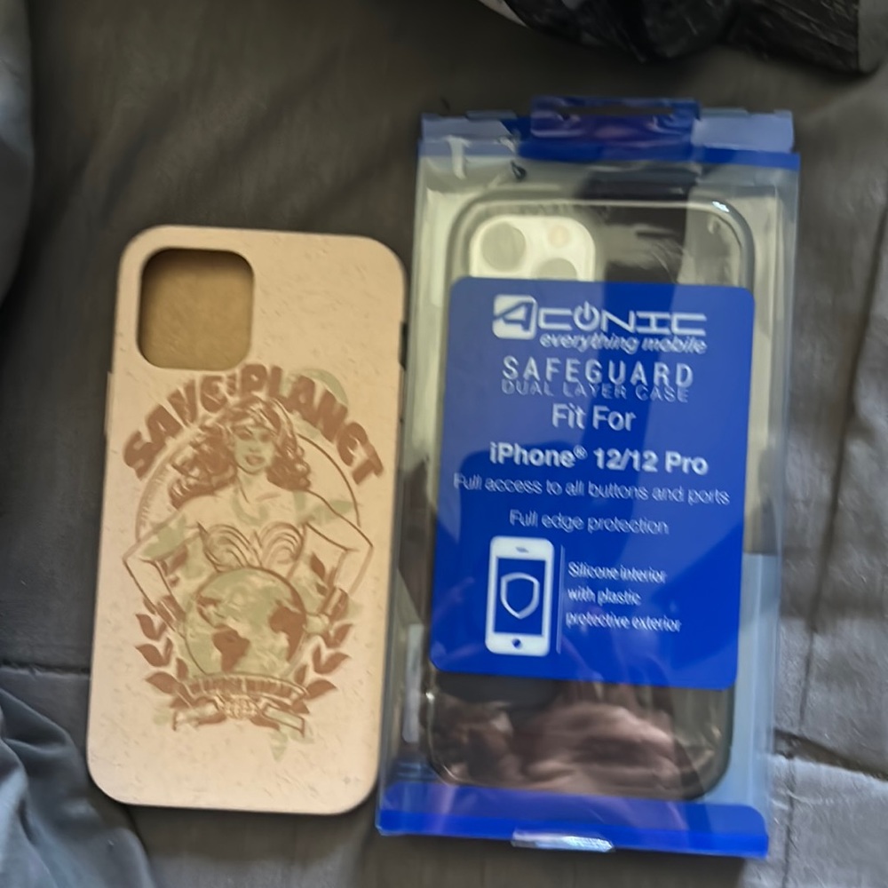 2 iPhone 12 and iPhone 12 Pro cases